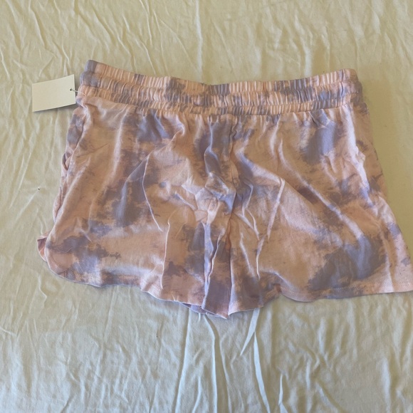 Alternative Tie Dye Shorts - Picture 3 of 3